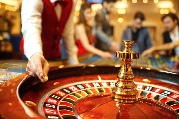 jayabola365 live-dealer blackjack and roulette tables displayed on mobile phone and tablet screens
